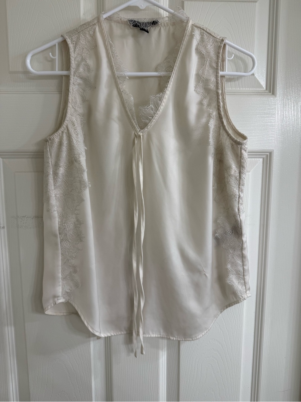 Banana Republic Cream/Ivory Lace-Trim Camisole-Sz XS Petite